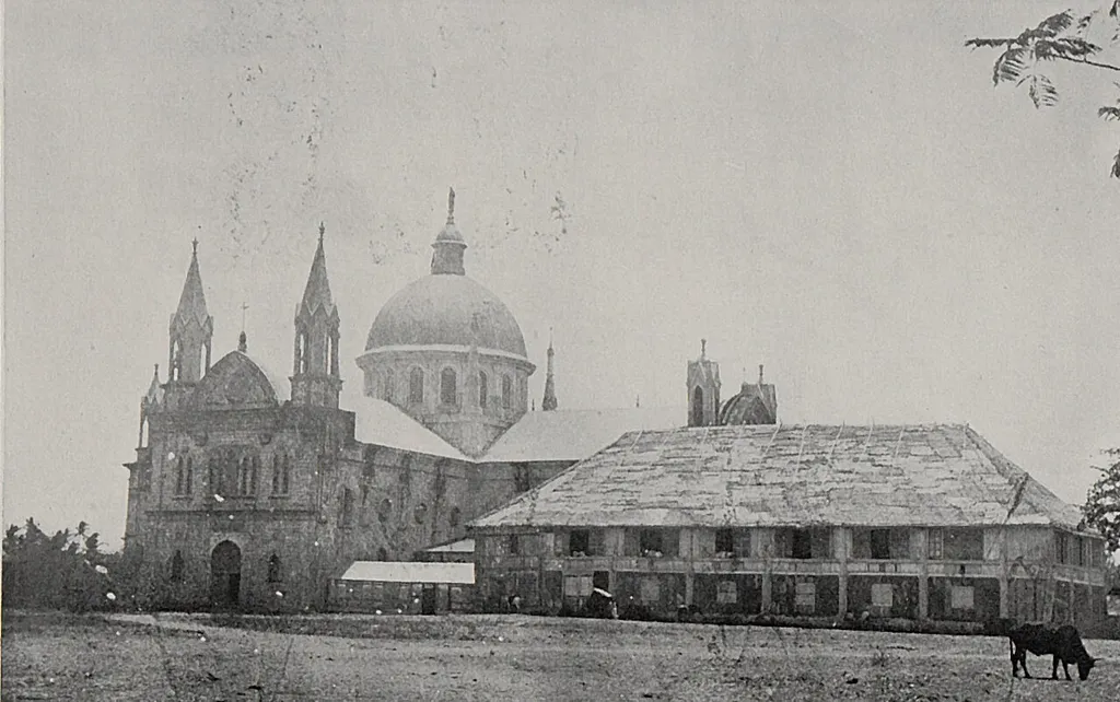 Old cathedral in Oton. Consecrated 1891, destroyed by earthquake 24. Jan. 1948.