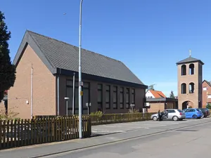 Kirche der heiligen Rafael, Nikolaos und Irini