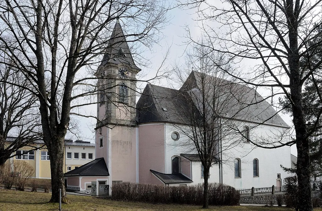 Kath. Filialkirche Maria Schutz am Bründl
