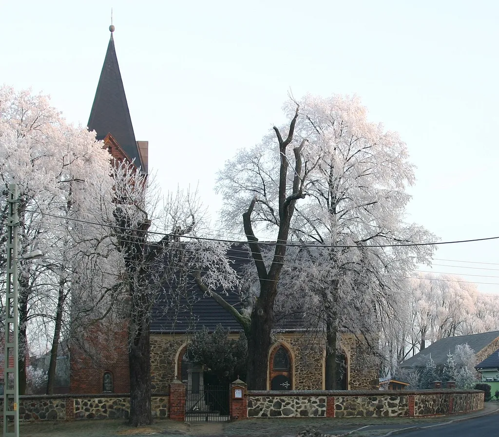 Gollmitz - Dorfkirche im Winter 2007.