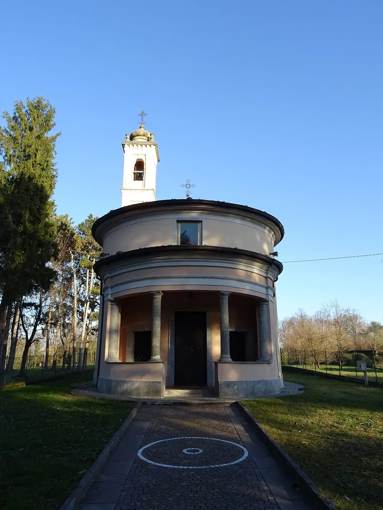Dosso (Usmate Velate, Lombardy, Italy), Our Lady of Mount Carmel church