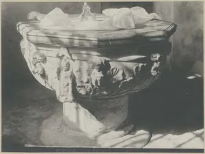 Baptismal font of Saint-Martin (Sablonnières)