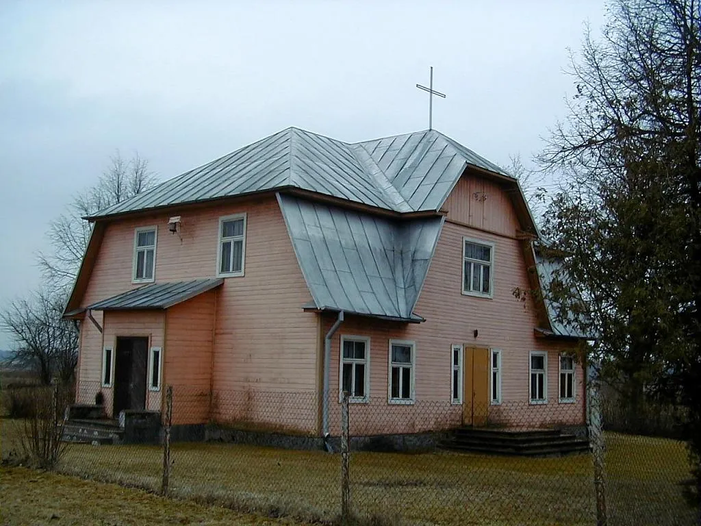 Rugāju katoļu baznīca 2004-04-09