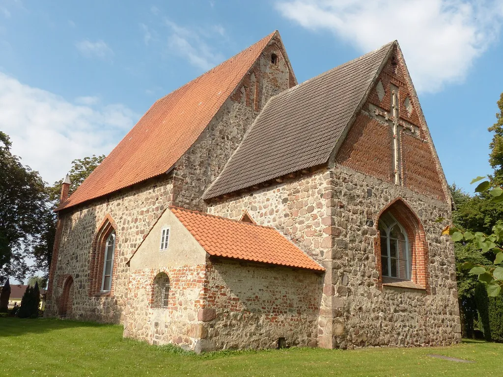 Dorfkirche in Stoltenhagen, OT von Grimmen