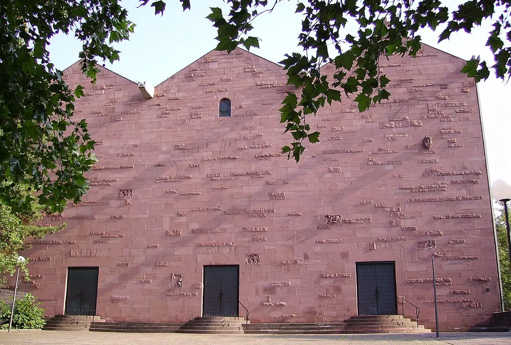 church in Ludwigshafen, Germany (July 2006)