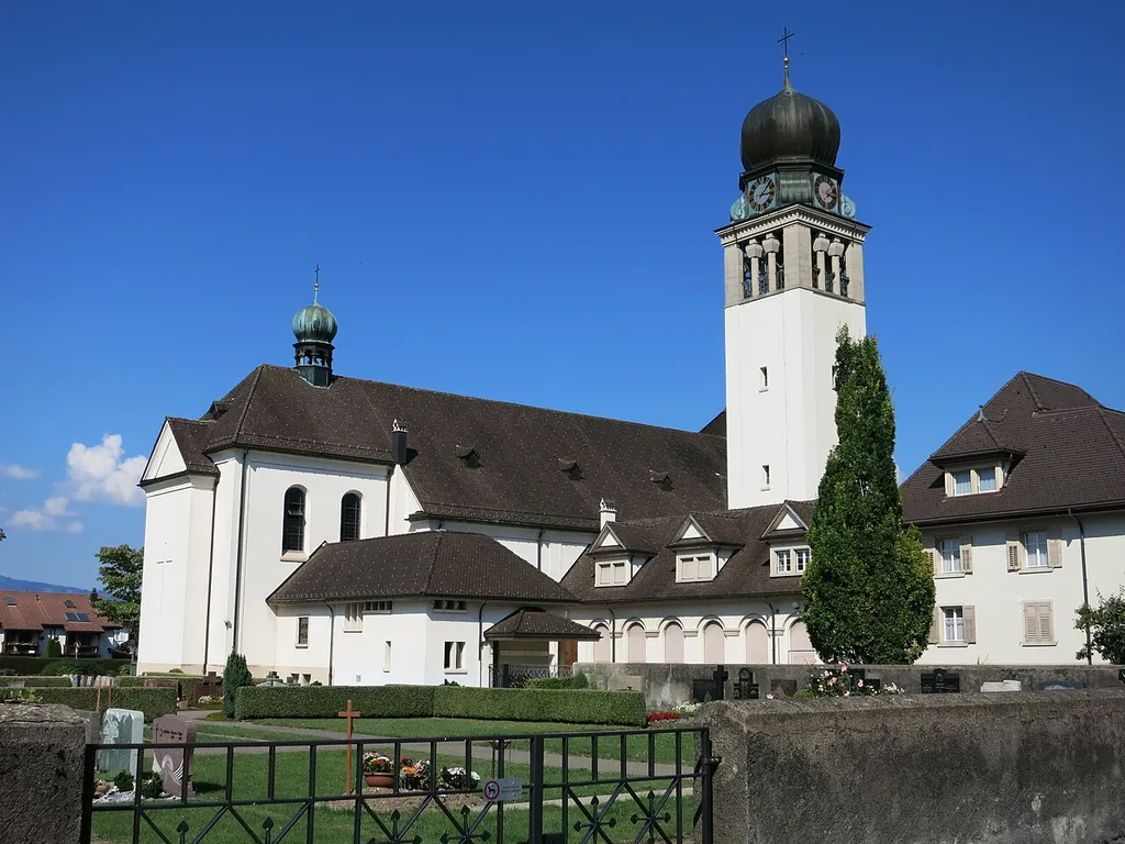 Katholische Pfarrkirche Herz-Jesu Siebnen SZ, Schweiz