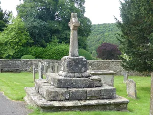 Churchyard cross in St Peter's churchyard