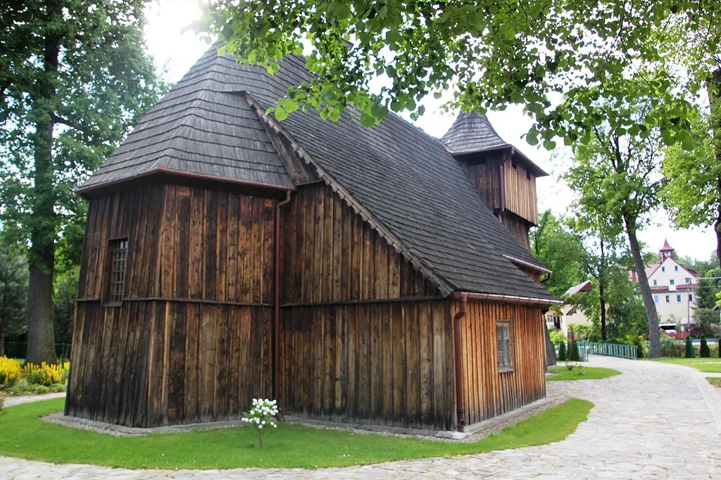 Jodłownik, zespół kościoła par. p.w. Narodzenia NM Panny, 1585