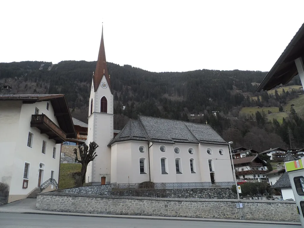 Pfarrkirche St. Leonhard - Finkenberg