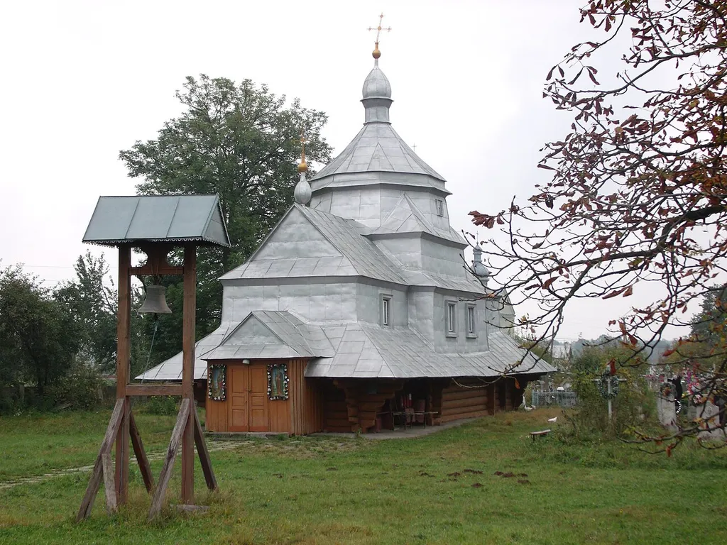 Церква Йоана Хрестителя (дер.), Надвірнянський район, с. Назавизів