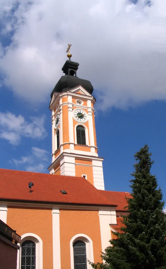 Kath Pfarrkirche St. Georg in Painten, Landkreis Kelheim, Niederbayern