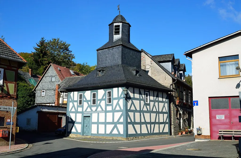 Fachwerkkirche in Seelbach (Lohra). Eine der drei "Kaffeemühlenkirchen" im Landkreis Marburg-Biedenkopf.