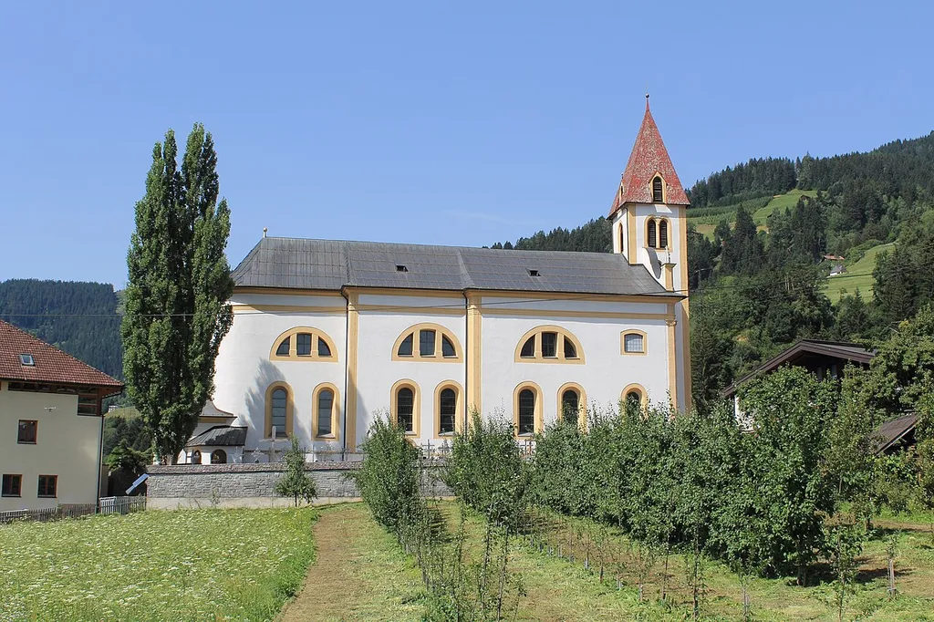 Grins This media shows the protected monument with ObjektID 90106 in Austria. (Commons, de, Wikidata)