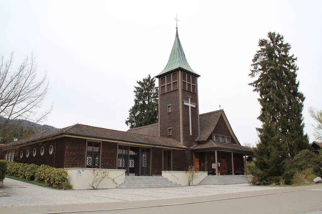 de:St.-Antonius-Kirche (Egg ZH) Aussenansicht
