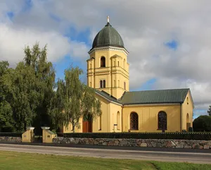 Hållnäs Church