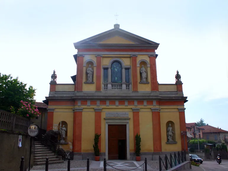 Lozza, chiesa
