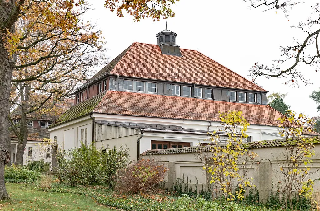 Leichenhalle Julius-Loßmann-Straße 55 in Nürnberg