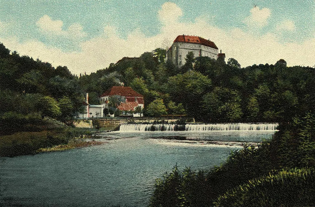 This image shows Sachsenburg castle (Schloss Sachsenburg) near Frankenberg in Saxony.