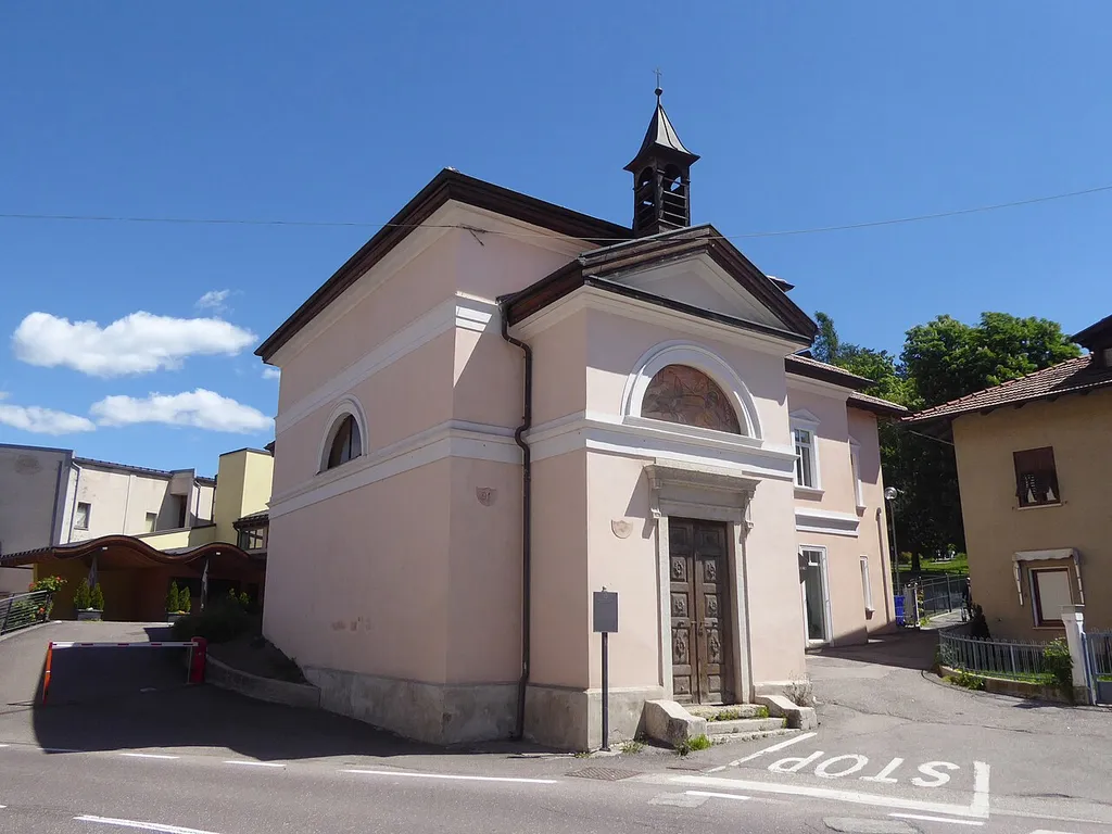 Cles (Trentino, Italy), Saint Roch church