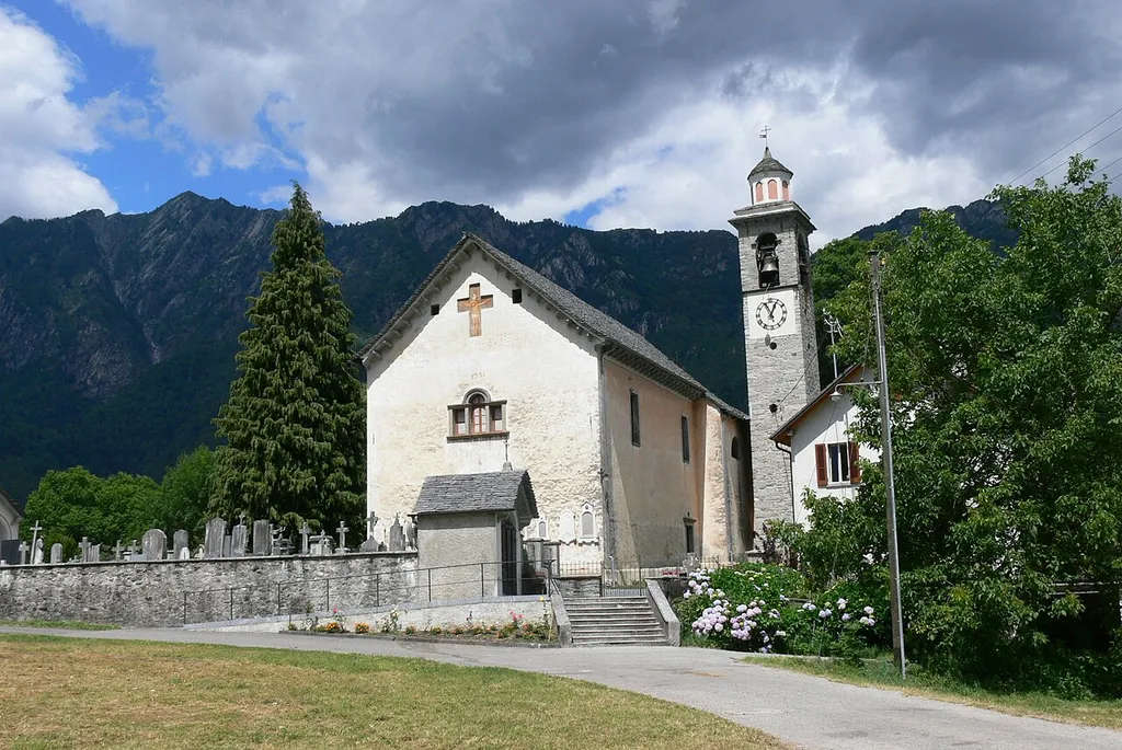 Palagnedra ( Locarno ). Saint Michael parish church.