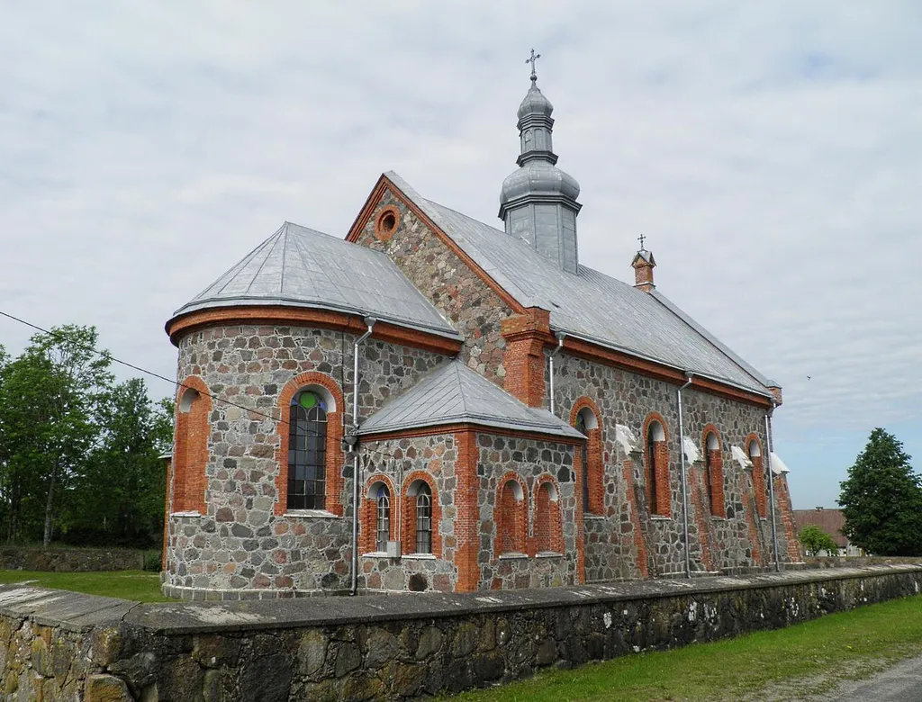 Lukštų bažnyčia