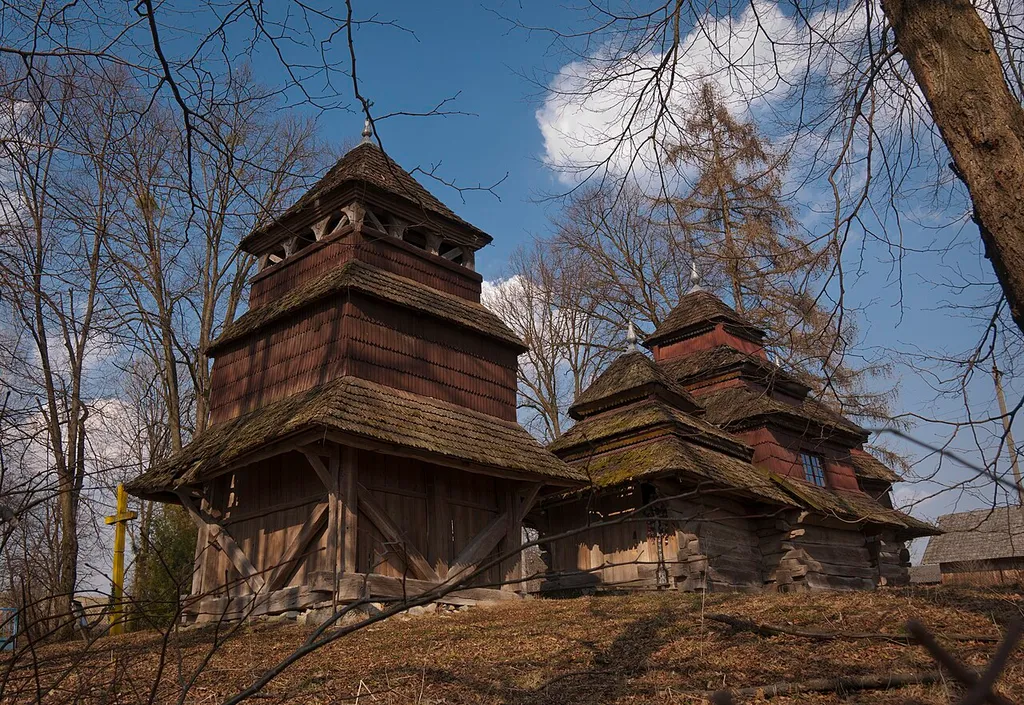 Дерев'яна церква Богоявлення Господнього з дзвіницею (1693 р., XVIII ст.) в селі Кугаїв