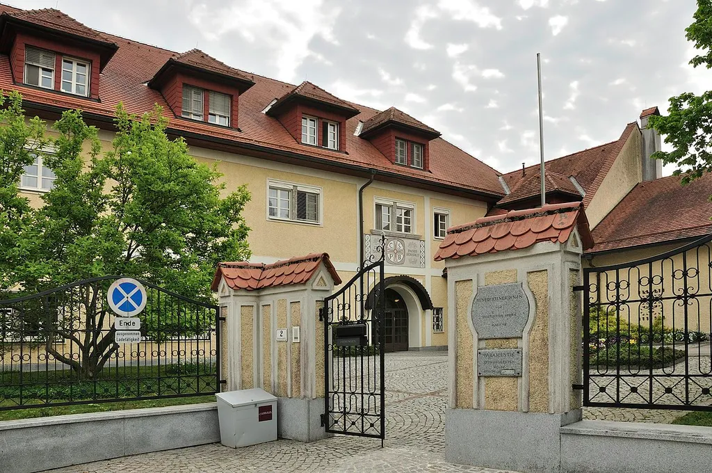 Benediktinerinnenkloster in Steinerkirchen an der Traun.