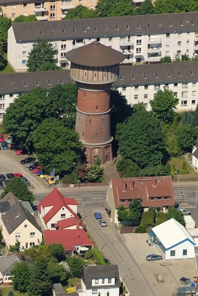 Wasserturm in Lehe (Bremerhaven), Langener Landstraße Fotoflug vom Flugplatz Nordholz-Spieka über Cuxhaven und Wilhelmshaven
