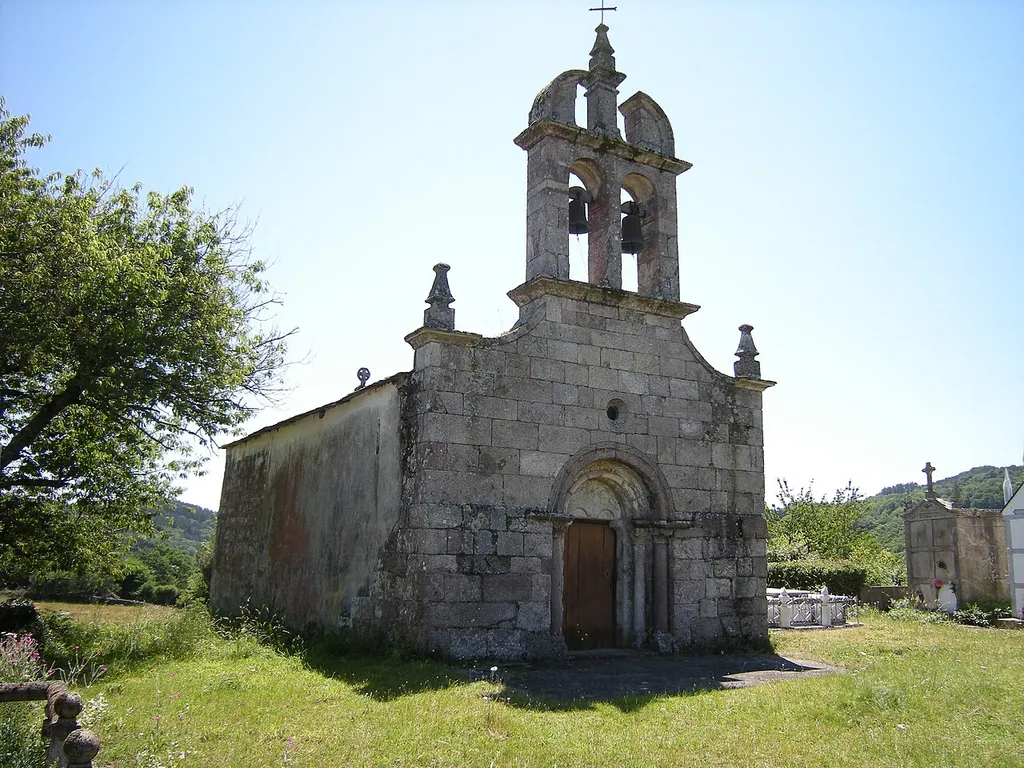 Igrexa de San Lourenzo de Suar, Paradela