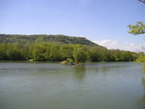 Wasserschloss beim Zusammenfluss von Aare, Reuss und Limma