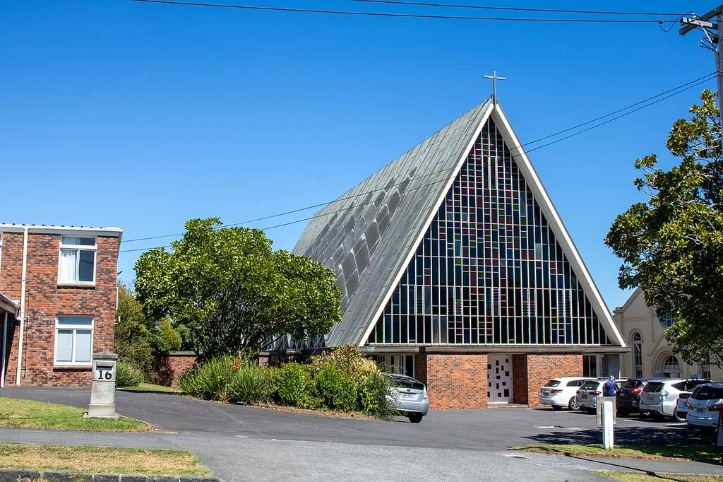 Frontal view of Sacred Heart Church in Ponsonby, Auckland.
