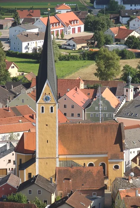 Stadtpfarrkirche Dietfurt, vom Kreuzberg aus gesehen