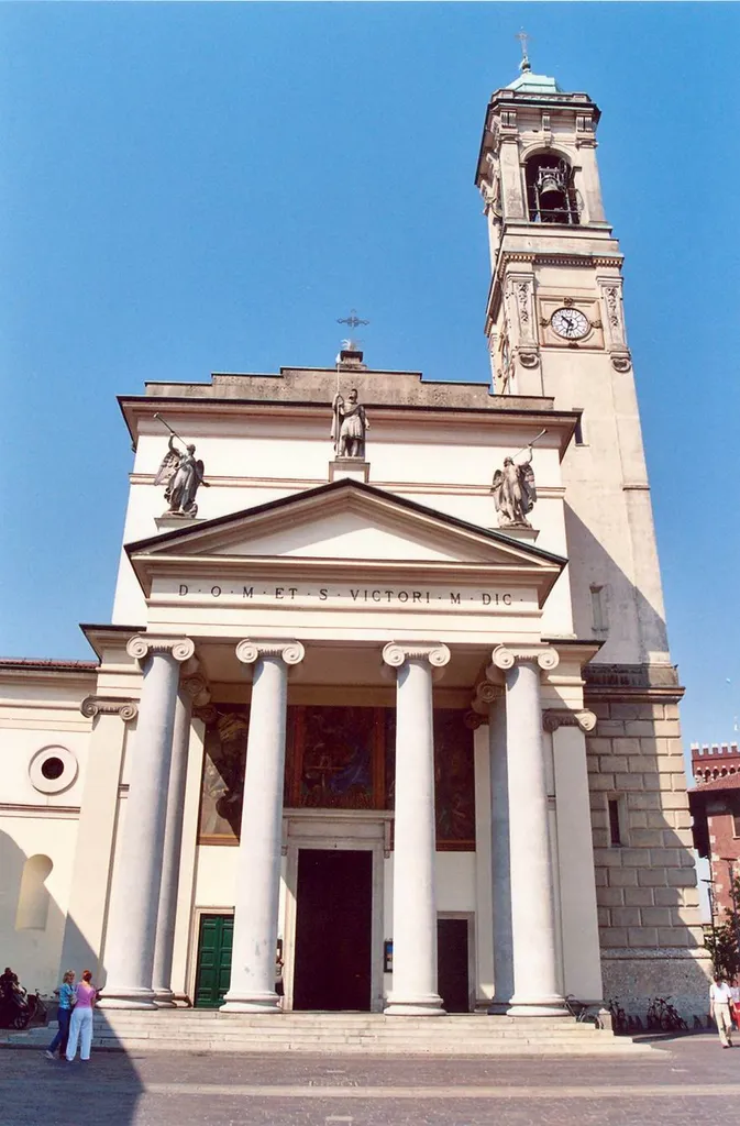 للا Rho, Basilica S. Vittore