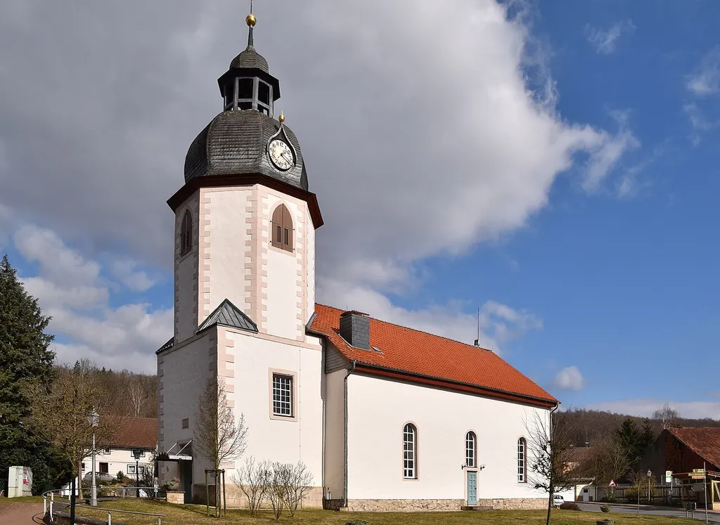 Katharinenkirche am Kirchplatz in Steina.
