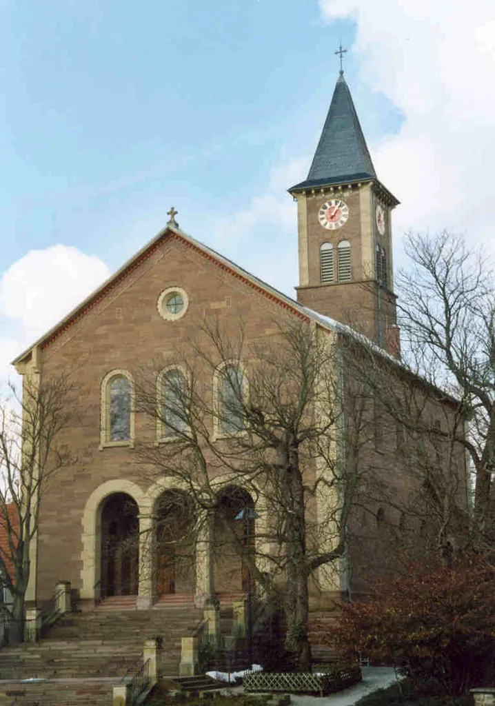 Evangelische Kirche in Bauschlott, Gemeinde Neulingen, Enzkreis, Baden-Württemberg; erbaut 1838 nach Entwurf von Heinrich Hübsch (Karlsruhe) im Stil des Klassizismus