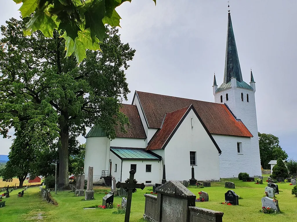 Norderhov kirke nordfasade