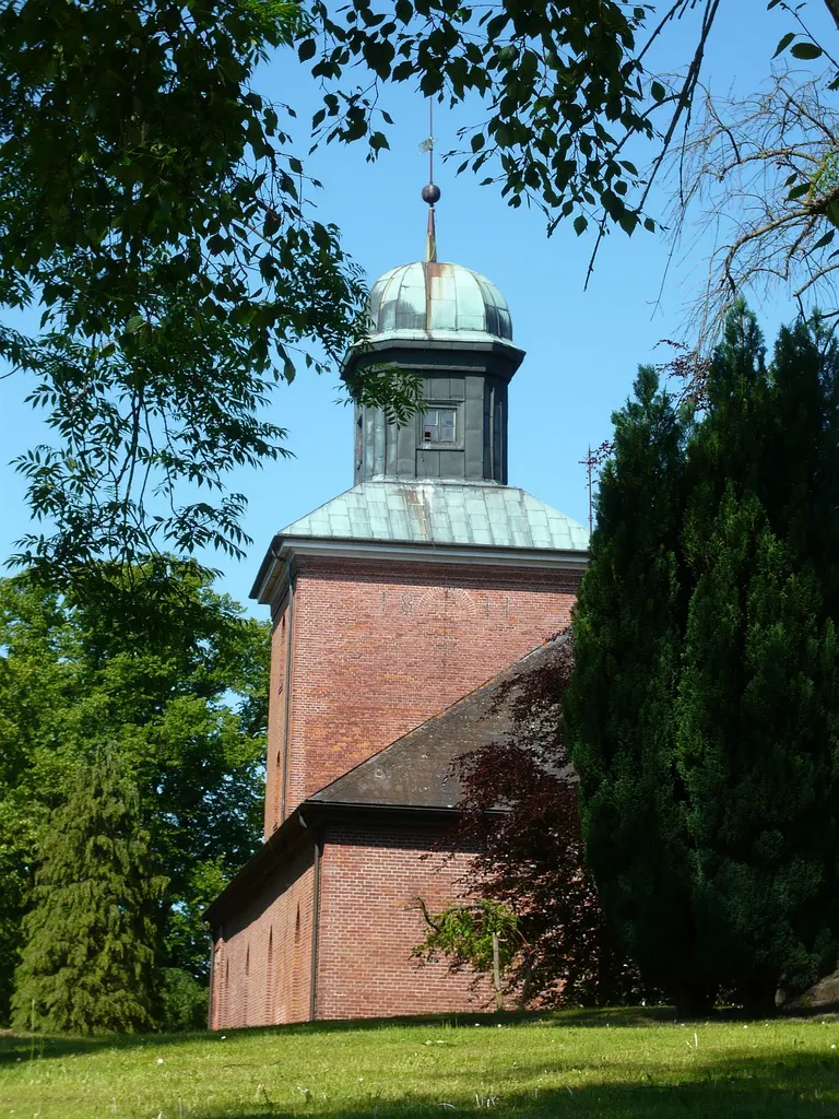 Die St. Johannes-Kirche in Giekau.