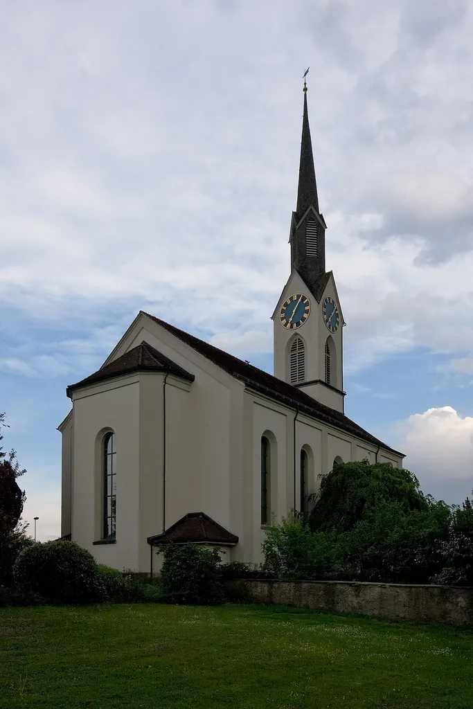 Die Kirche in Obfelden vom Friedhof gesehenArchitekt Ferdinand Stadler