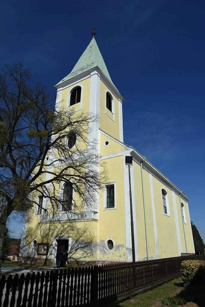Church of St. Stephen Harding (Apátistvánfalva)