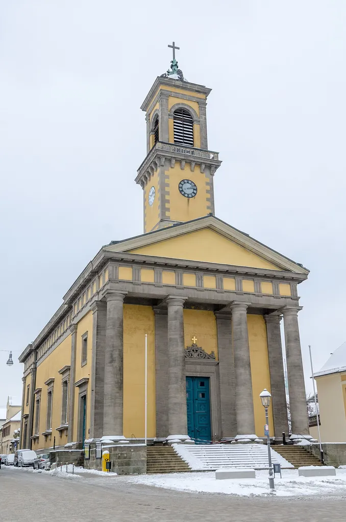 Ansbach, kath. Kirche St. Ludwig am Karlsplatz