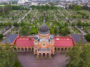 Kirche zum gekreuzigten Heiland
