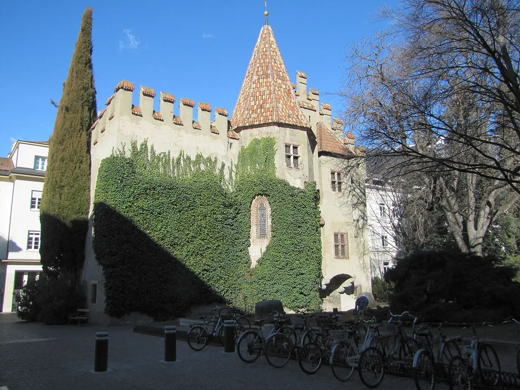 Meran Landesfürstliche Burg