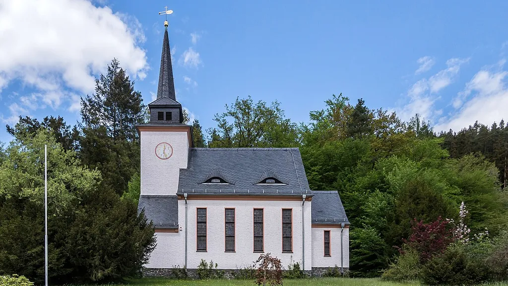Hohenwarte Preßwitzer Straße 5 Kirche mit Ausstattung, Grundstück und Einfriedung Bestandteil Denkmalensemble "Siedlung Hohenwarte"