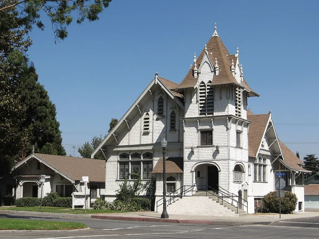 1907 First Christian Church, now Rialto Historical Society in en:Rialto, California.