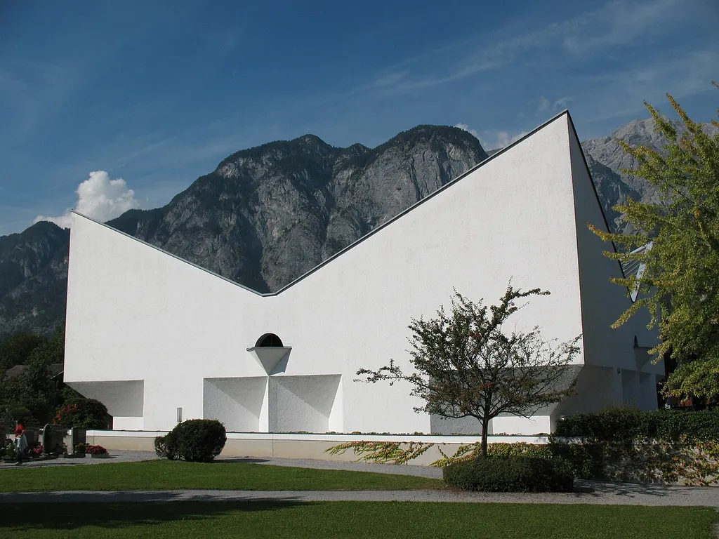 Kath. Pfarrkirche Zu Ehren Jesu Christi in Emmaus