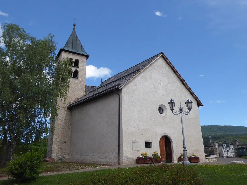 Salter (Romeno, Trentino, Italy), Saint Blaise church
