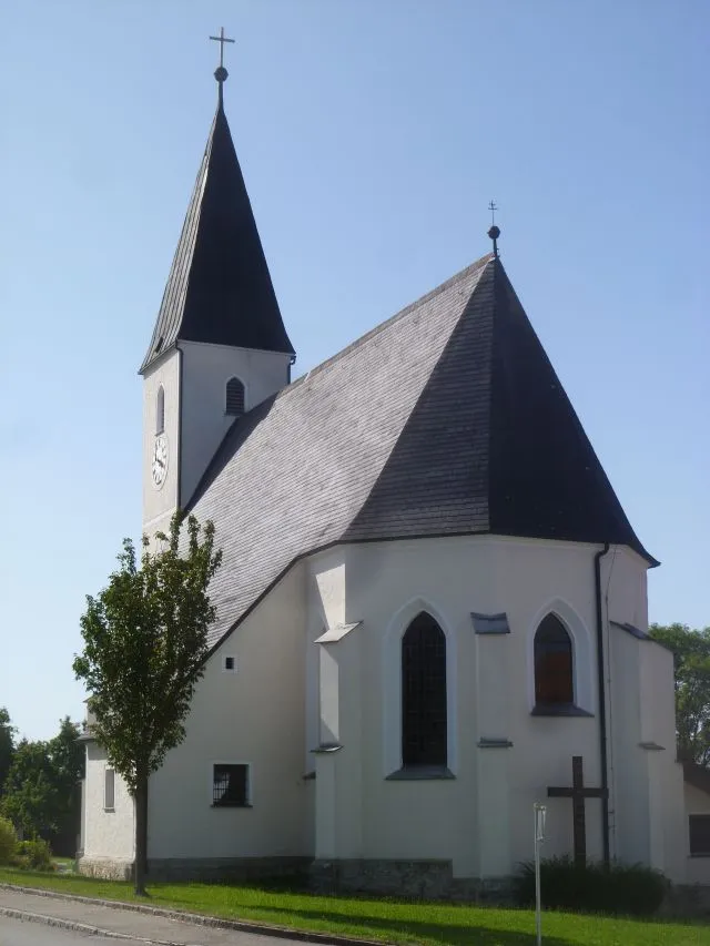 Kath. Pfarrkirche hll. Peter und Paul