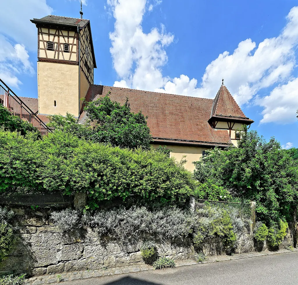 The churches of Unterregenbach.