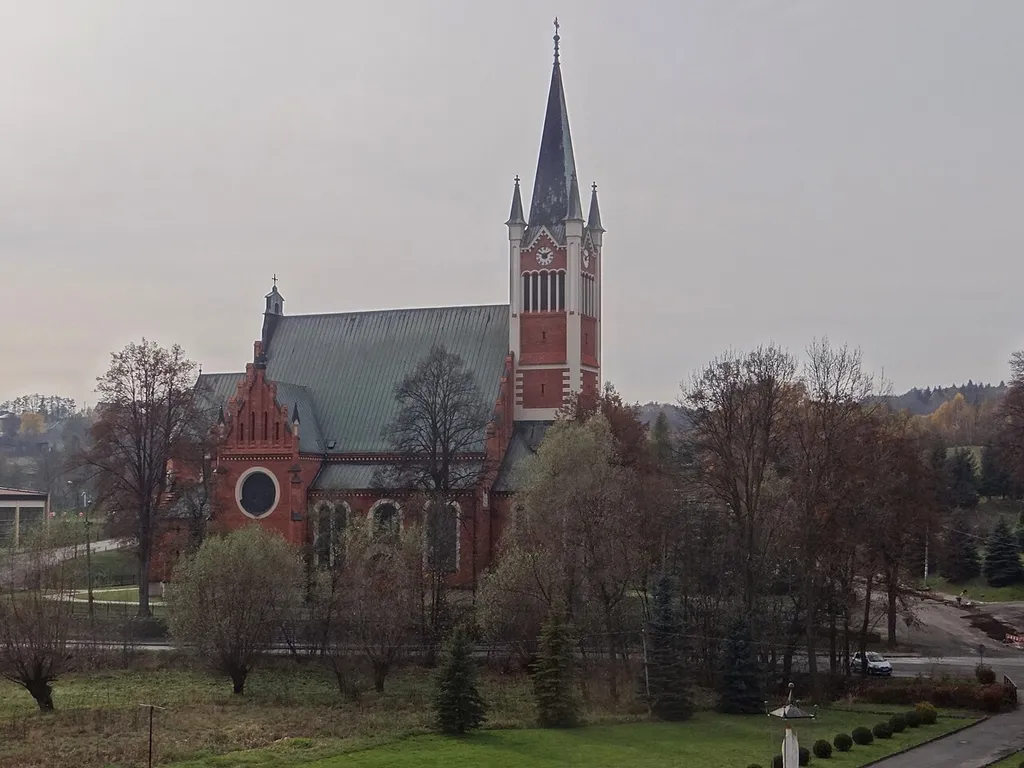 Porąbka Uszewska - kościół parafialny p.w. św. Andrzeja Apostoła