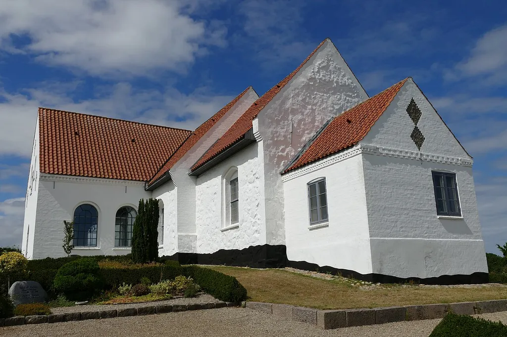 Asserballe Kirke set fra sydøst